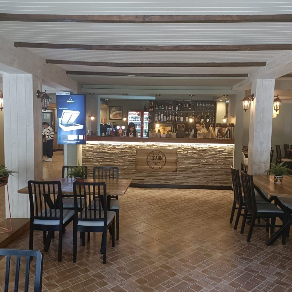 Reteaua-Digitala-Indoor-DOOH-LA-CEAUN-RESTAURANT-din-1991-1