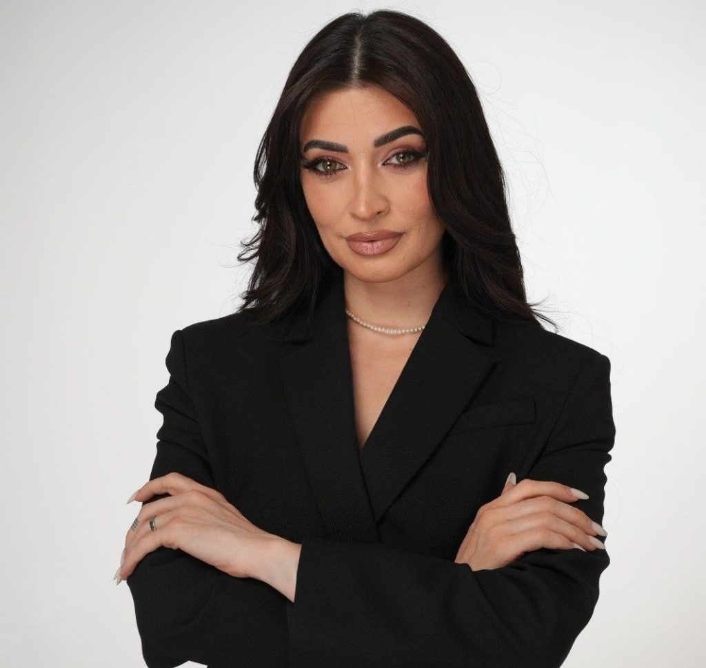 Adevăr, empatie și strategie – ceea ce aduce Manuela Halasag în fiecare tranzacție de garsoniere, în cadrul REMAX Klass